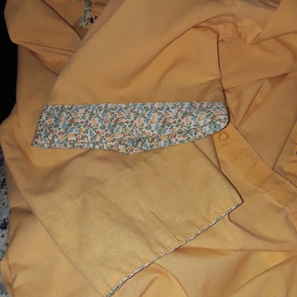 Vintage Kitchy Duster Housedress Yellow Calico Cat - image 4